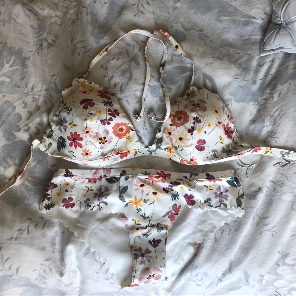 Floral bikini